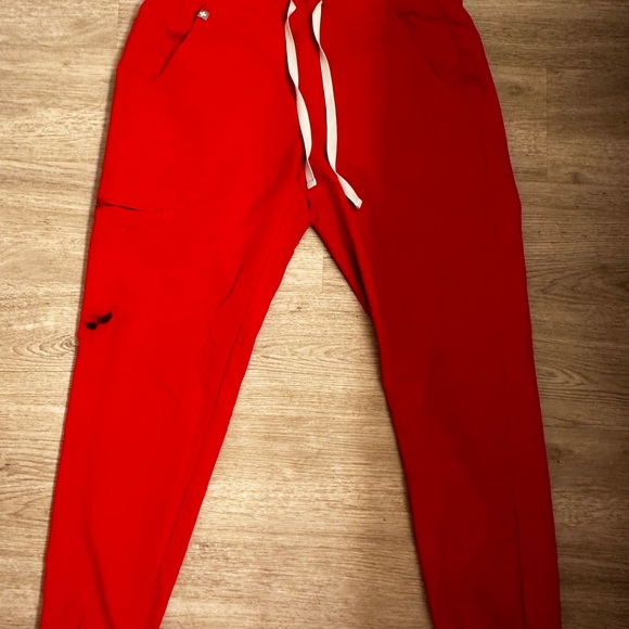 Figs uniform - Picture 3 of 6